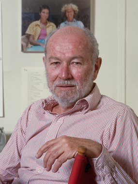 Charles Simmons